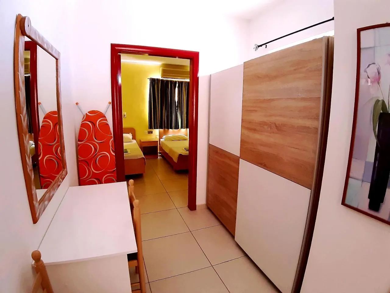 'Young'Seven Apartments San Ġiljan 2*,