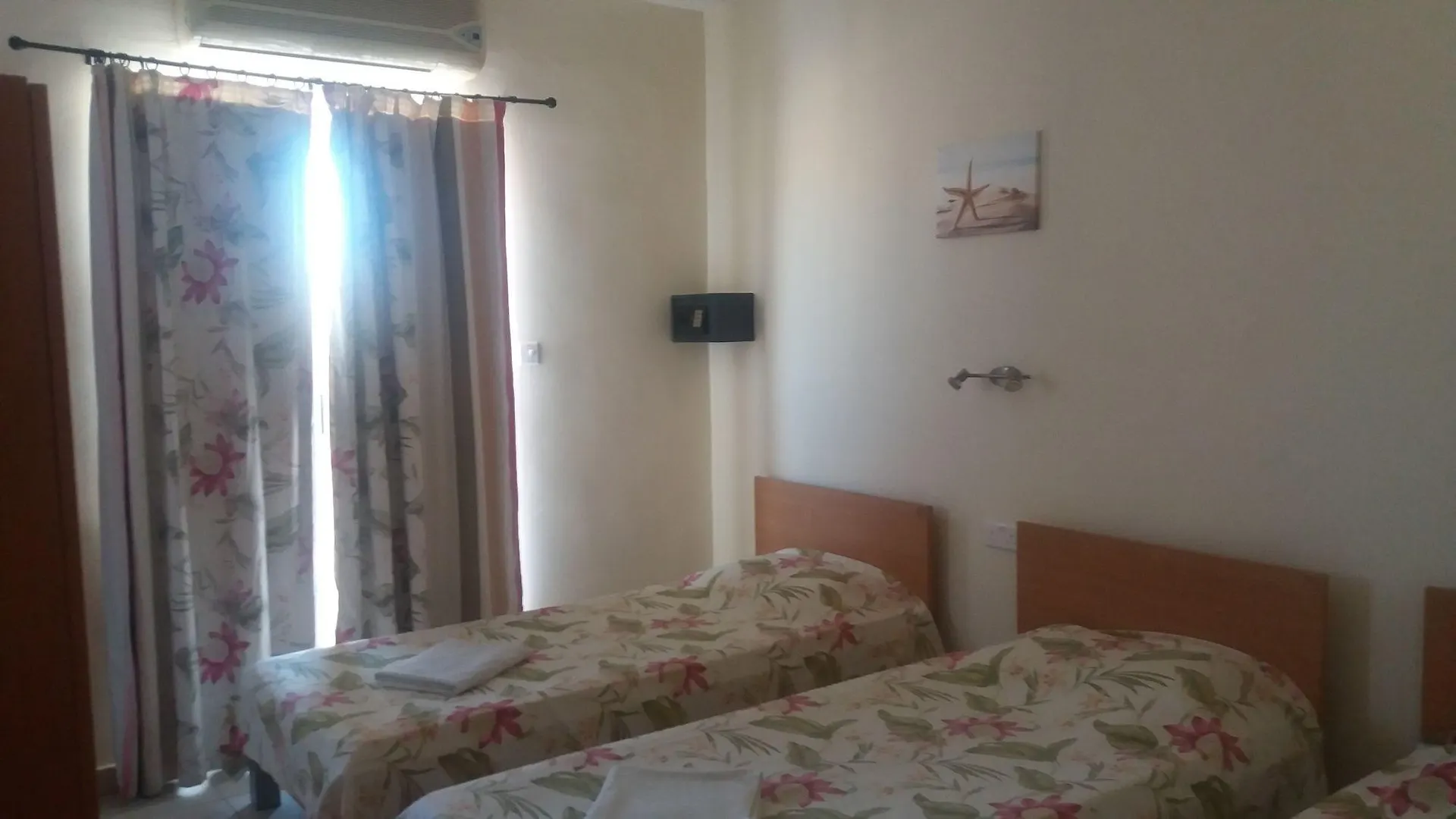 'Young'Seven Apartments San Ġiljan 2*,  Malte